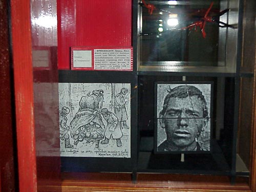 06.jpg (38167 bytes)