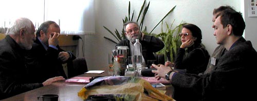 Round01.jpg (19804 bytes)